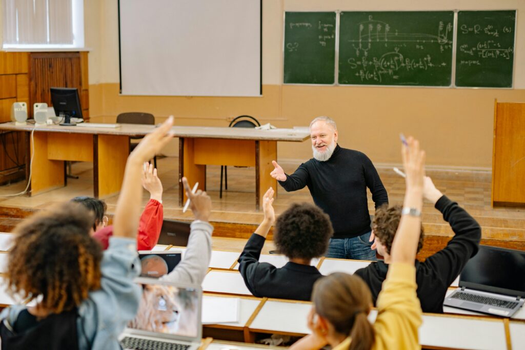 Υποστήριξη της ψηφιακής ευημερίας στα σχολεία: Οδηγός για δασκάλους και γονείς 1 pexels yankrukov 8199166 1